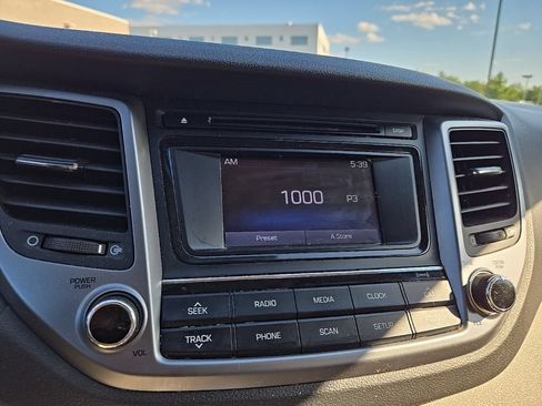 Used 2016 Hyundai Tucson Sport AWD/4WD image 22