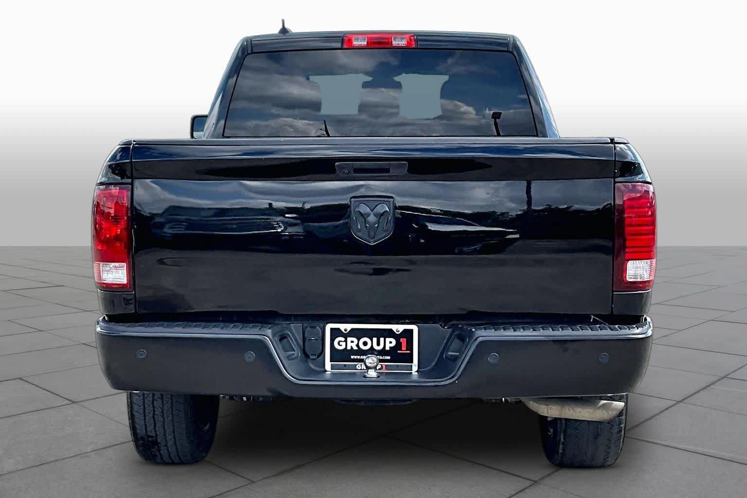 Used 2024 RAM 1500 Warlock w/ Electronics Group RWD image 5