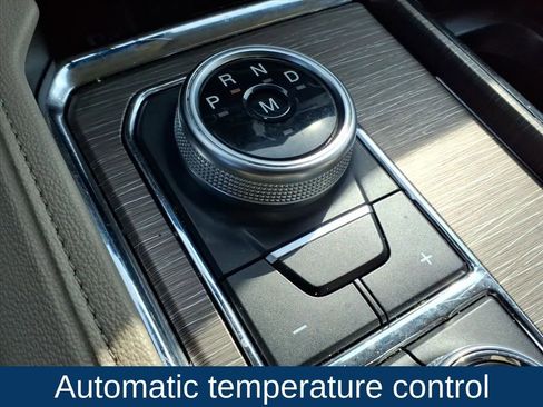 Used 2024 Ford Expedition Limited image 8