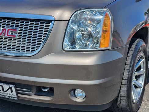 Used 2014 GMC Yukon SLT w/ Texas Edition image 7