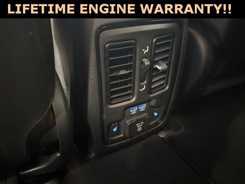 Used 2024 Dodge Durango GT image 31