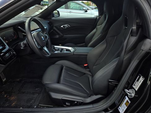 Used 2026 BMW Z4 sDrive30i RWD image 12