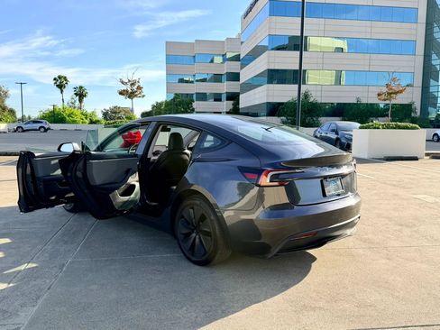 Used 2024 Tesla Model 3 Standard Range RWD image 35