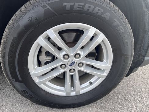 Used 2023 Ford Explorer 4WD image 12