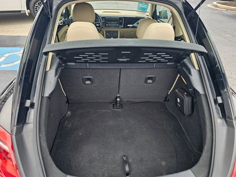 Used 2013 Volkswagen Beetle 2.5 image 10