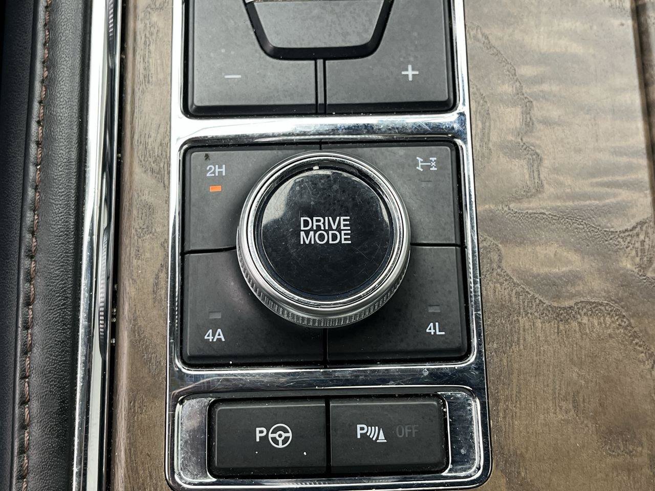 Used 2020 Ford Expedition Platinum AWD/4WD image 19