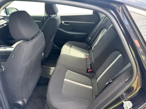 Used 2025 Hyundai Sonata SEL FWD image 28