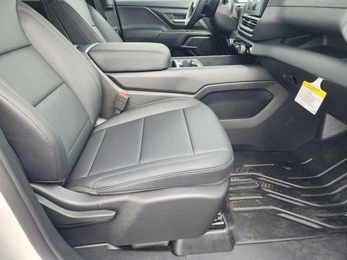 New 2024 Chevrolet Silverado EV W/T image 30