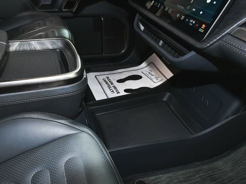 Used 2022 Rivian R1S Launch Edition AWD/4WD image 61