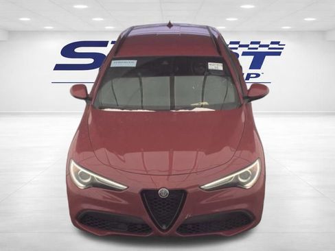 Used 2022 Alfa Romeo Stelvio Sprint image 2