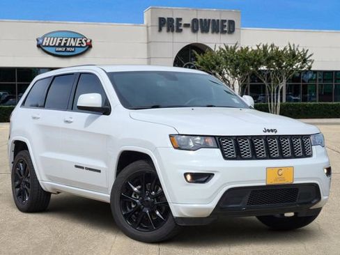 Used 2018 Jeep Grand Cherokee Altitude image 1