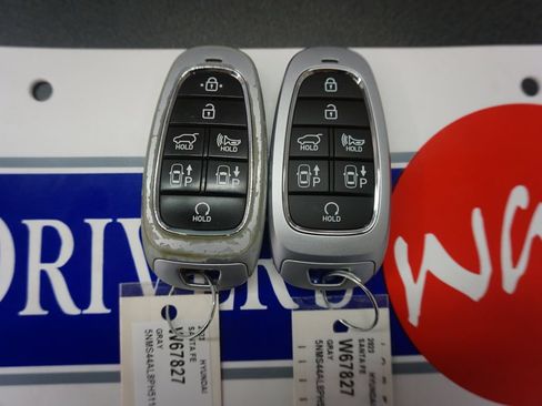 Used 2023 Hyundai Santa Fe Limited FWD image 17