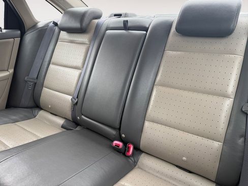 Used 2009 Mercury Sable Premier image 13