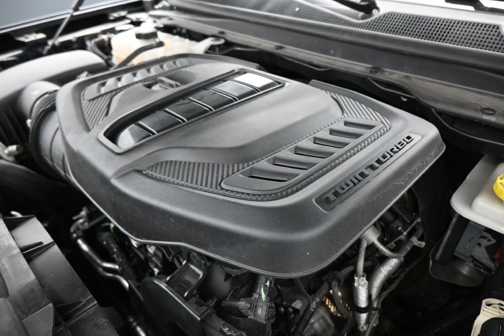 Used 2025 Jeep Wagoneer 4WD image 33