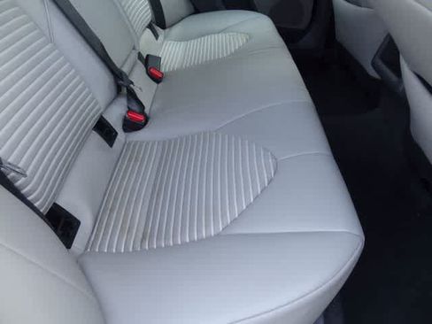 Used 2024 Toyota Camry SE FWD image 10