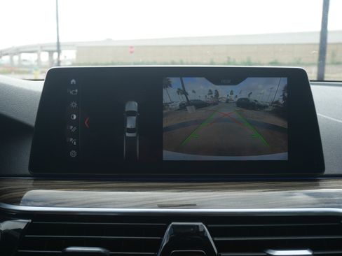 Used 2018 BMW 540i 540i image 15