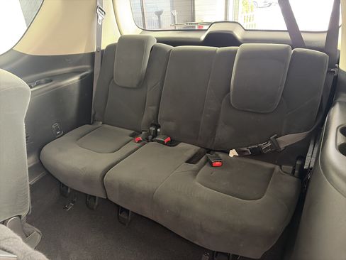 Used 2019 Nissan Armada SV w/ Driver Package AWD/4WD image 8