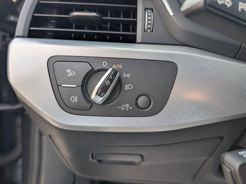 Used 2017 Audi A4 2.0T Premium Plus w/ Premium Plus Package AWD/4WD image 22