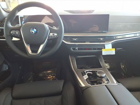 New 2026 BMW X5 xDrive50e w/ Premium Package AWD/4WD image 9