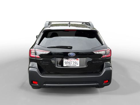 Used 2025 Subaru Outback Onyx Edition AWD/4WD image 4