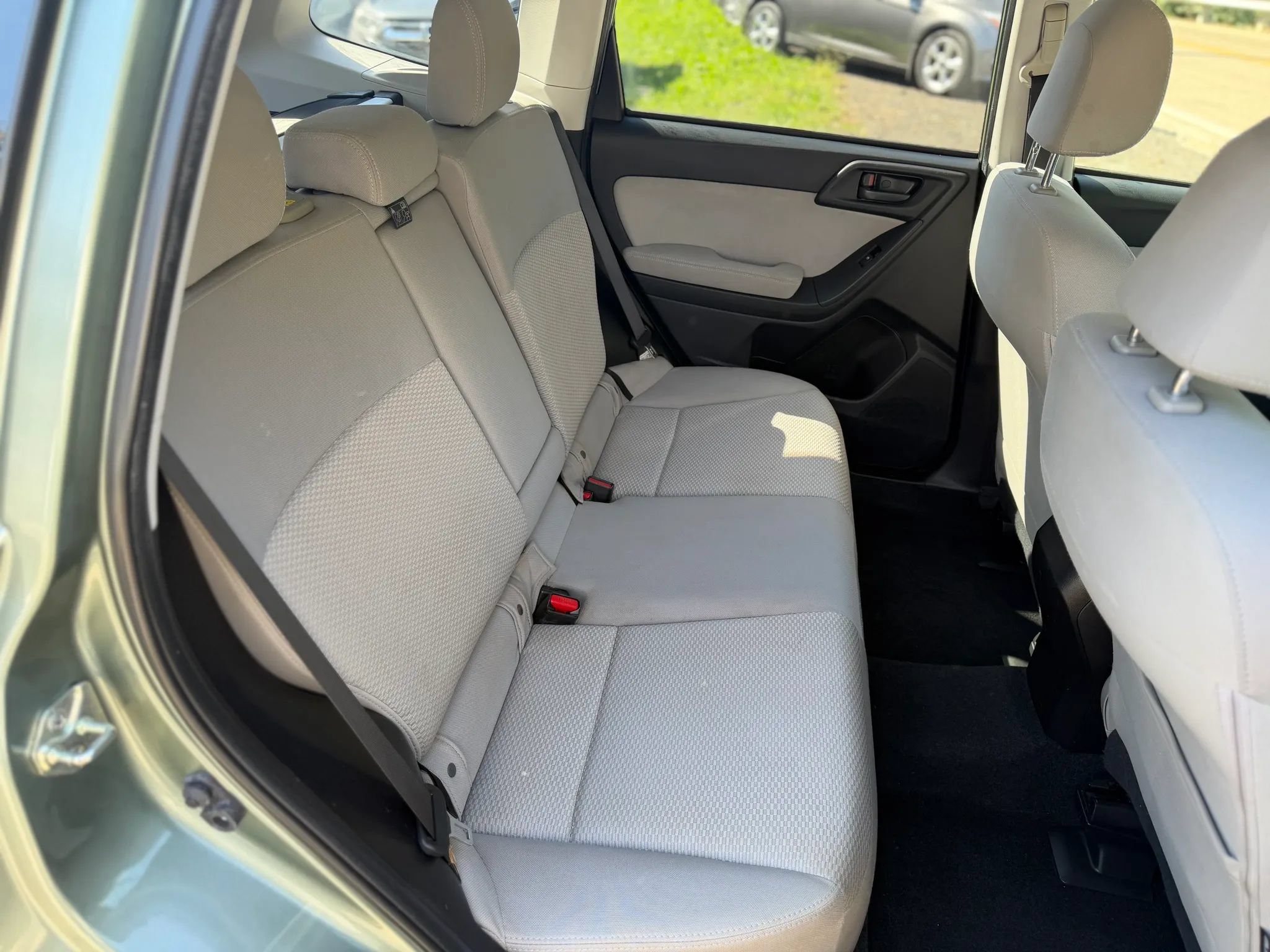 Used 2014 Subaru Forester 2.5i Premium w/ Popular Package #1 AWD/4WD image 35