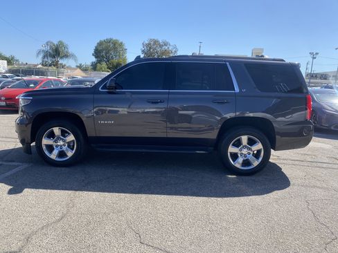 Used 2018 Chevrolet Tahoe LT w/ Luxury Package RWD image 10