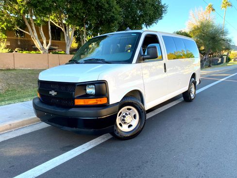 Used 2017 Chevrolet Express 2500 LS image 39
