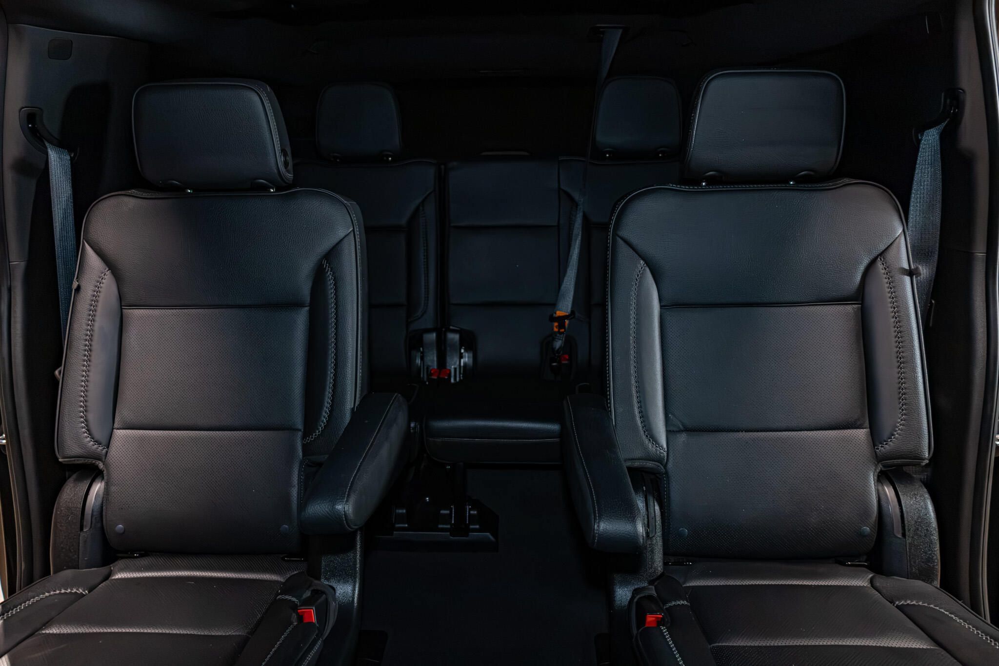 Used 2024 GMC Yukon XL Denali AWD/4WD image 24