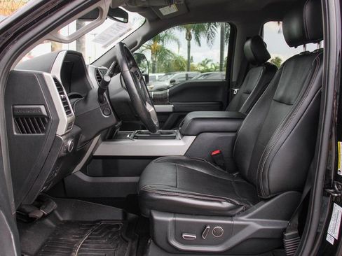 Used 2019 Ford F250 Lariat w/ Lariat Ultimate Package AWD/4WD image 19