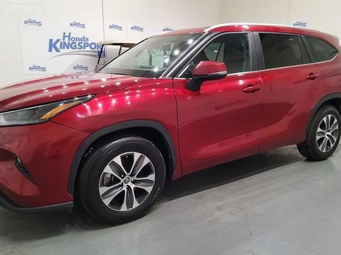 Used 2023 Toyota Highlander XLE FWD image 39