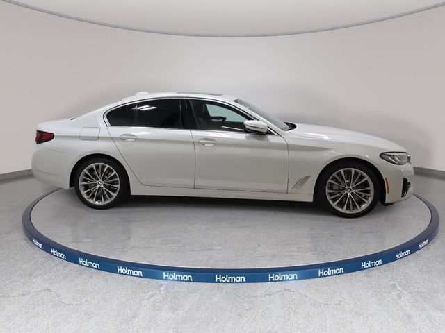 Certified 2023 BMW 530i xDrive w/ Premium Package AWD/4WD image 4