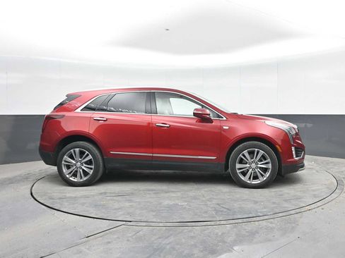 Used 2024 Cadillac XT5 Premium Luxury w/ Technology Package AWD/4WD image 9