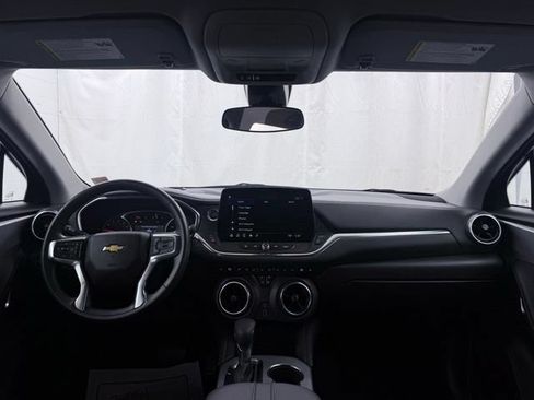 Used 2025 Chevrolet Blazer LT FWD image 29