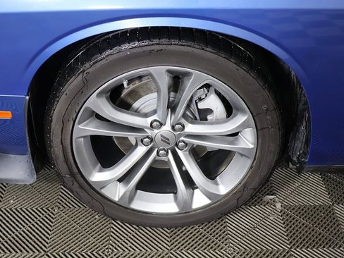 Used 2022 Dodge Challenger R/T w/ Shaker Package image 15