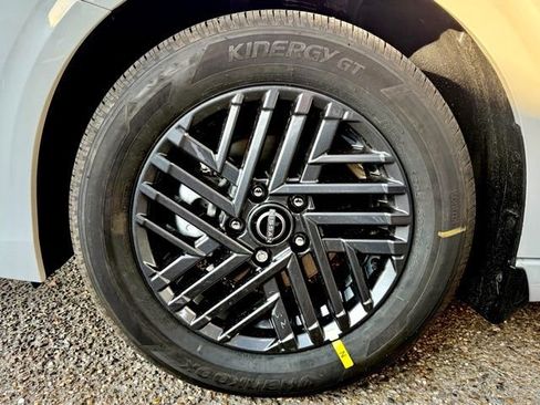New 2026 Nissan Sentra SV w/ SV Convenience Package FWD image 31