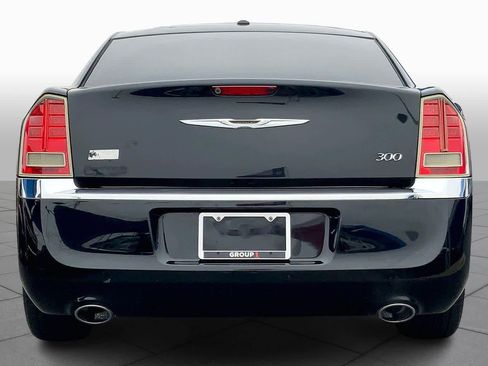 Used 2012 Chrysler 300 Limited image 4