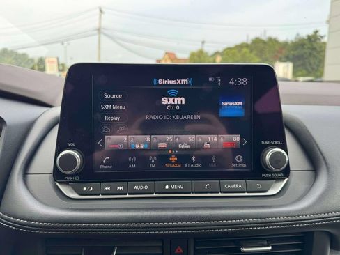 Used 2023 Nissan Rogue SV AWD/4WD image 27