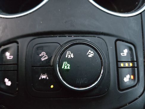 Used 2019 Nissan Pathfinder SL image 25