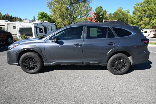 Certified 2025 Subaru Outback Premium w/ Popular Package #1 AWD/4WD image 2