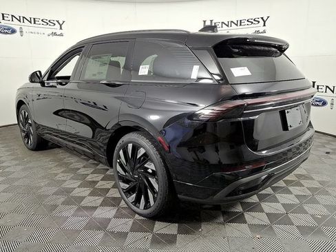 Used 2026 Lincoln Nautilus Reserve AWD/4WD image 6