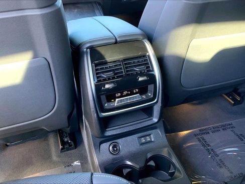 Used 2026 BMW X7 xDrive40i w/ M Sport Package image 34