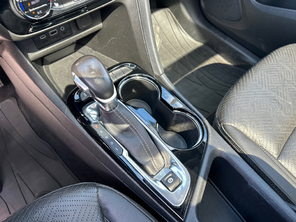 Used 2023 Buick Encore GX Essence w/ Experience Buick Package FWD image 27