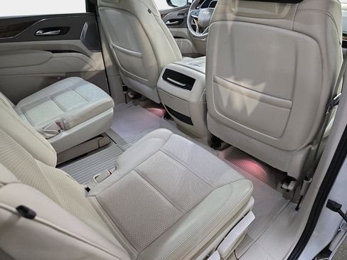 Used 2024 Cadillac Escalade Sport Platinum w/ LPO, ONYX Package AWD/4WD image 13