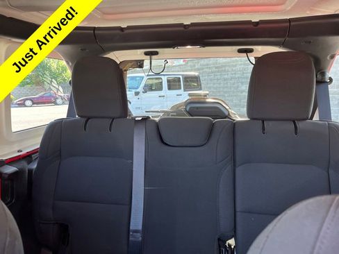 Used 2022 Jeep Wrangler Unlimited Sport AWD/4WD image 30