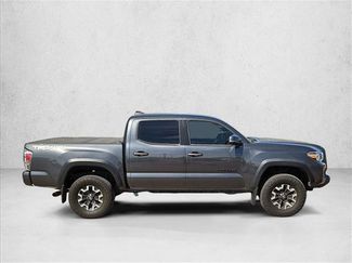 Used 2020 Toyota Tacoma TRD Off-Road w/ Technology Package AWD/4WD video 4