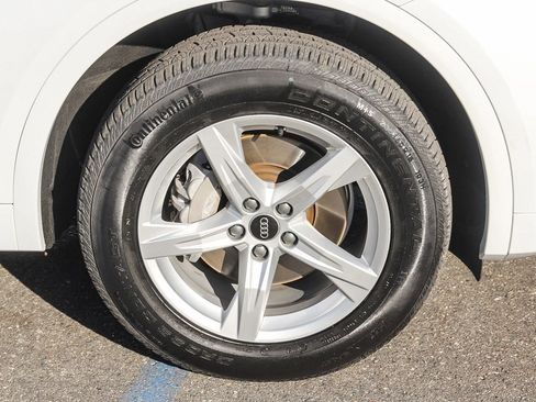 Certified 2023 Audi Q5 2.0T Premium w/ Convenience Package image 10