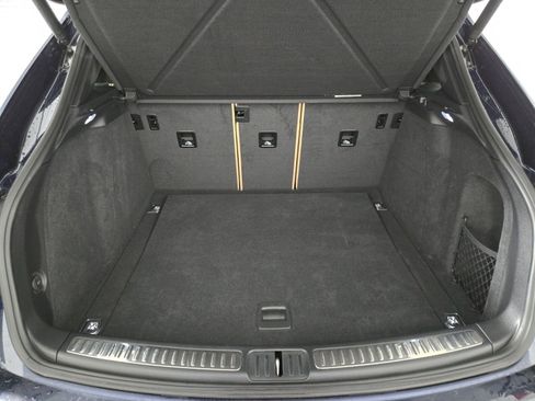 Used 2022 Porsche Macan S image 14
