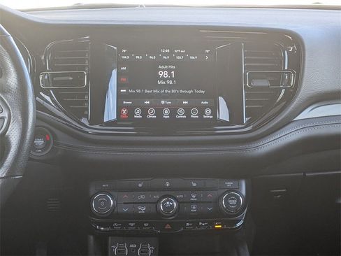 Used 2022 Dodge Durango GT image 27