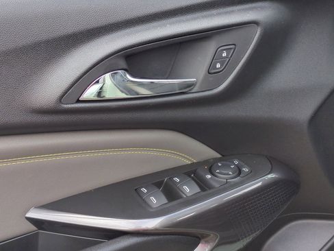 New 2026 Chevrolet Trax ACTIV w/ Sunroof Package FWD image 23