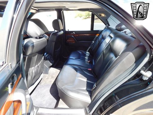 Used 1992 Mercedes-Benz 300 SE image 23